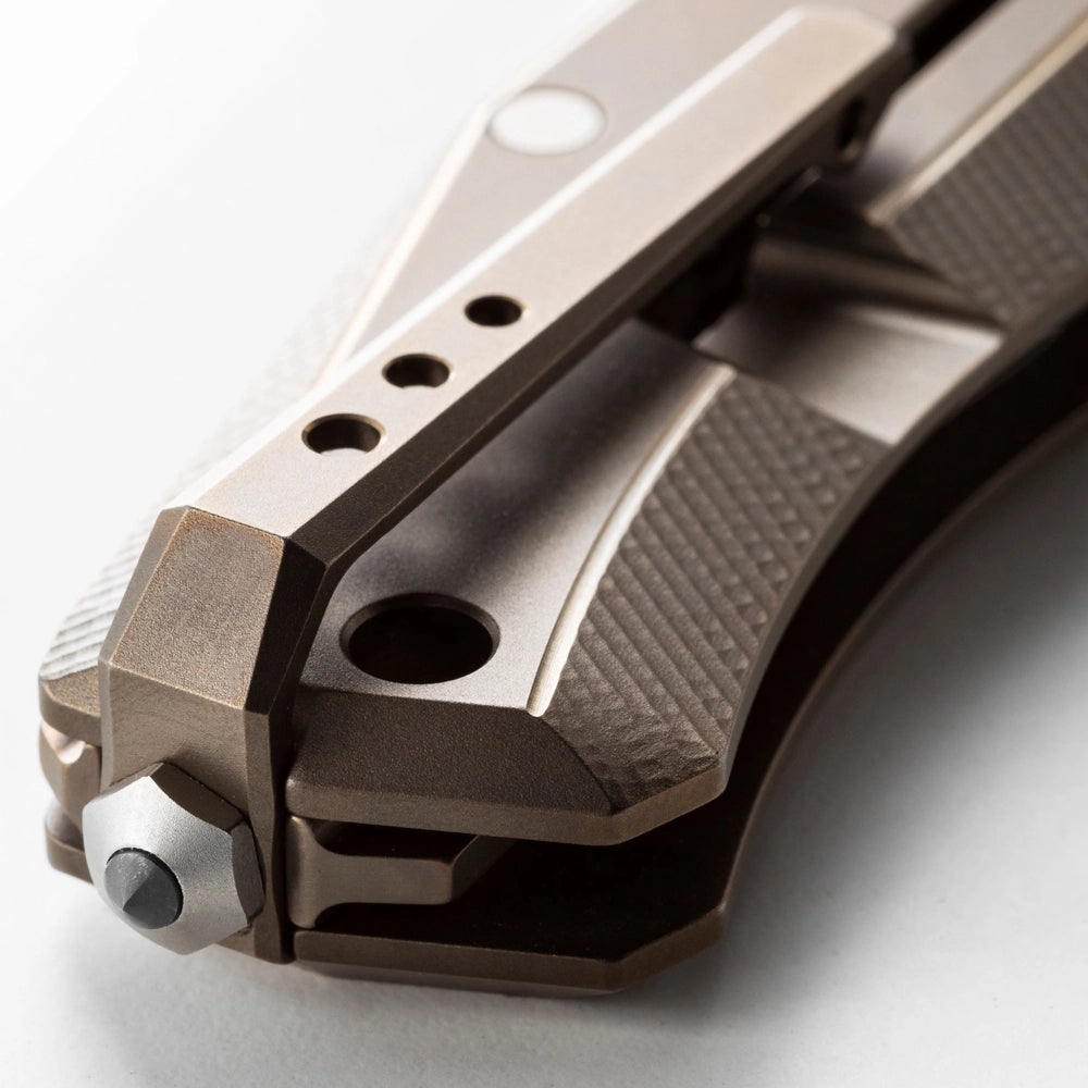 LionSteel MYTO - סכין מתקפלת עם להב M390, ידית טיטניום ברונזה MT01 BR