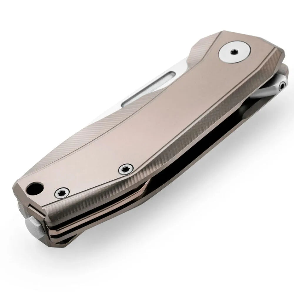 LionSteel NANO - סכין מתקפלת להב MAGNACUT ידית ברונזה טיטניום NA01 BR