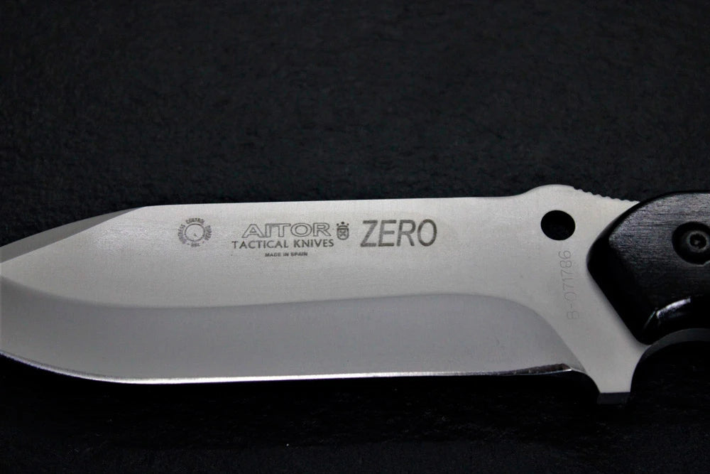 Aitor Zero White